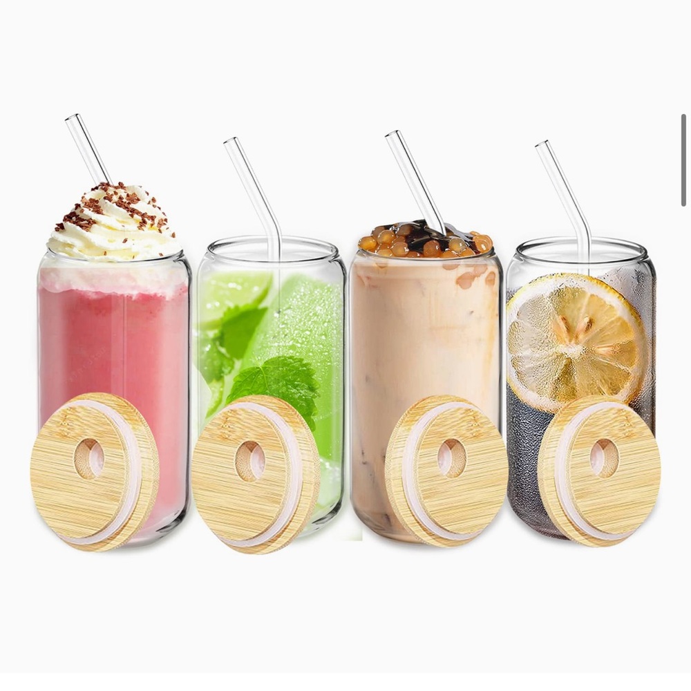 Can shaped glass with bamboo lids & straws